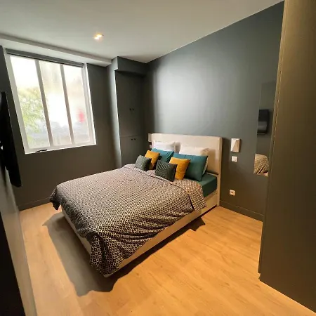 Relais Cocorico 2 Bedrooms With Ac, 2 Bathrooms, 8 Min Eiffel Tower Apartman *