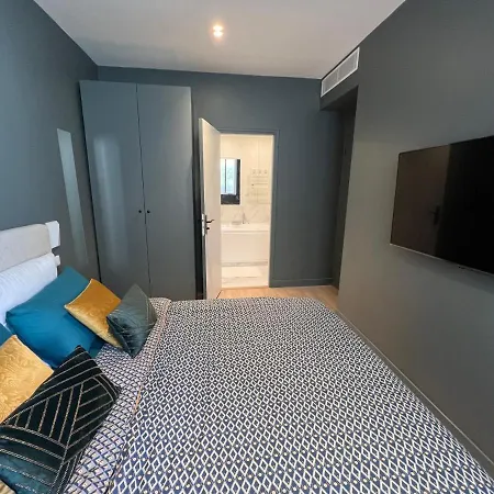 شقة Relais Cocorico 2 Bedrooms With Ac, 2 Bathrooms, 8 Min Eiffel Tower باريس