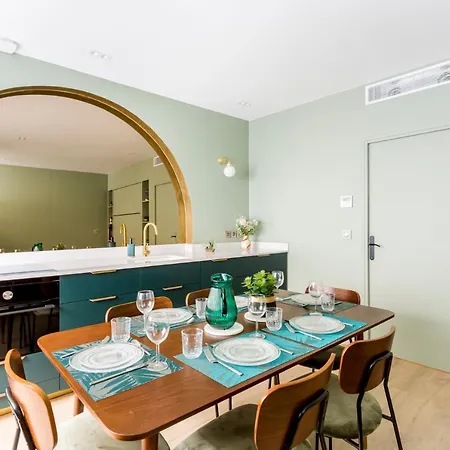 Apartment Relais Cocorico 2 Bedrooms With Ac, 2 Bathrooms, 8 Min Eiffel Tower Paris