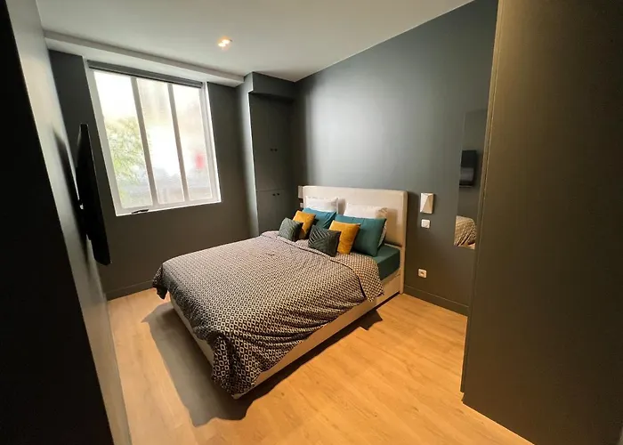 Relais Cocorico 2 Bedrooms With Ac, 2 Bathrooms, 8 Min Eiffel Tower Apartmán *